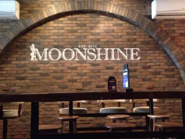 Moonshine Bar Food Photo 13