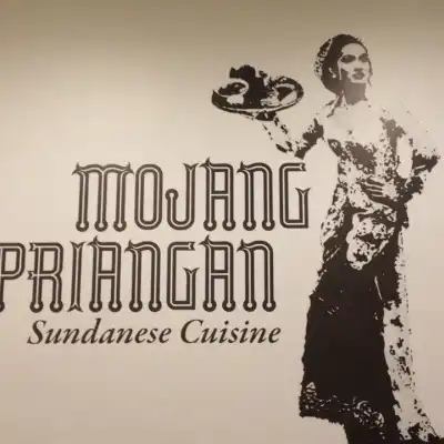 Rumah Makan Mojang Priangan