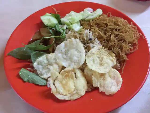 Gambar Makanan Nasi Ulam Kafe Betawi 4