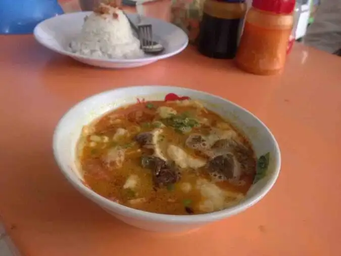 Soto Kaki Sapi "Si Babeh"