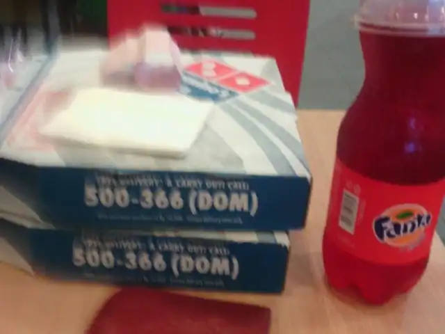 Gambar Makanan Domino's Pizza Thamrin City 4