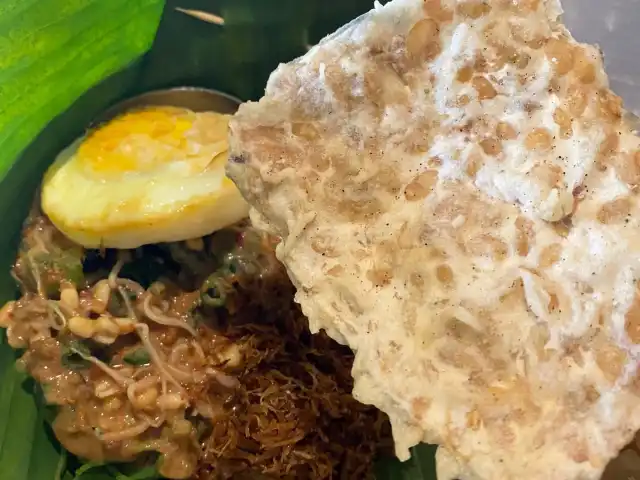 Gambar Makanan Nasi Pecel Yu Gembrot 3