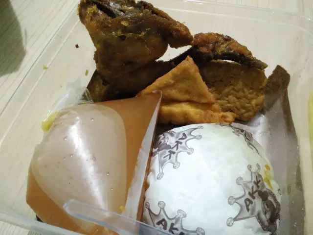 Gambar Makanan Ayam Kremes Kraton 4