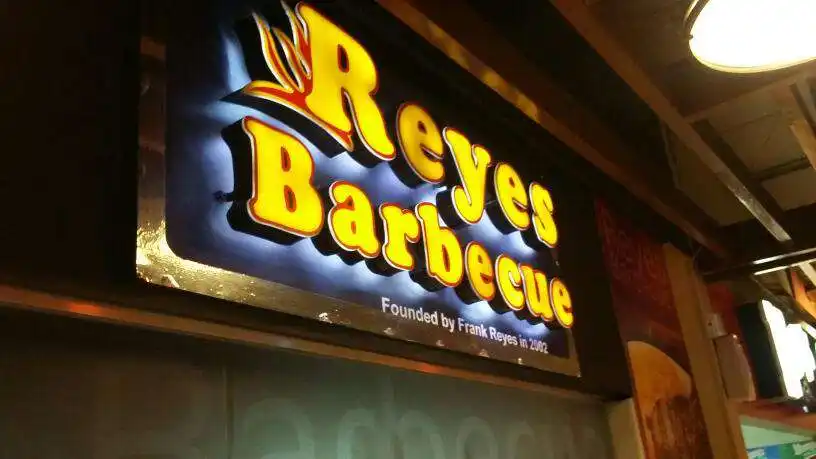 Reyes Barbecue Food Photo 11