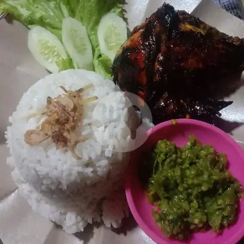 Gambar Makanan Bebek/ayam Bakar Gannisa 17