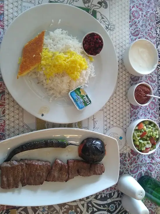 Reyhun Iran Restaurant'nin yemek ve ambiyans fotoğrafları 33