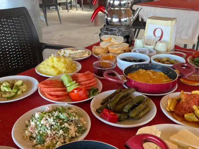 Konaktepe Restaurant Kahvaltı Evi'nin yemek ve ambiyans fotoğrafları 13