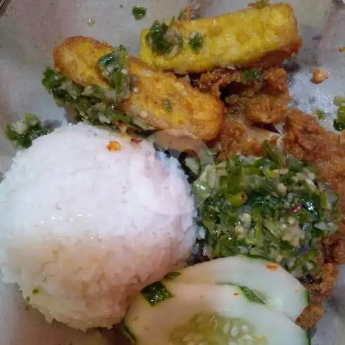 Gambar Makanan Ayam Geprek Sambal Getar 14