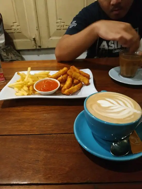 Gambar Makanan Pladjoe Koffie 2