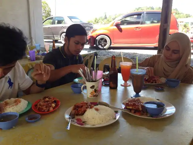 Kdai Mkn Nasi Ayam Budu Food Photo 5