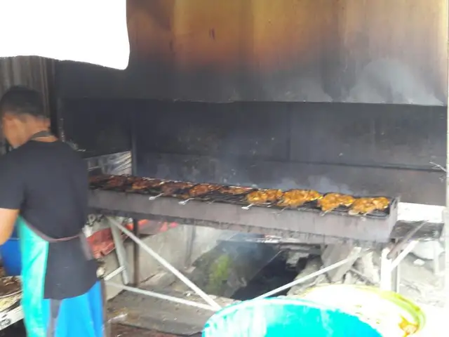 Gambar Makanan Warung Ikan Bakar Halimah 5