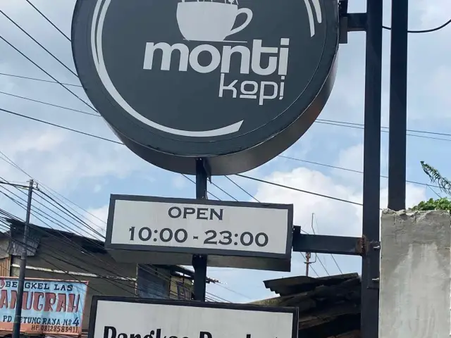 Gambar Makanan Monti Kopi 7