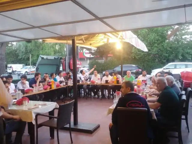 Leziz-i Rodop Köftecisi'nin yemek ve ambiyans fotoğrafları 1