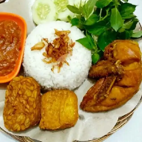 Gambar Makanan Ayam Geprek Dan Lalapan Angriani 8