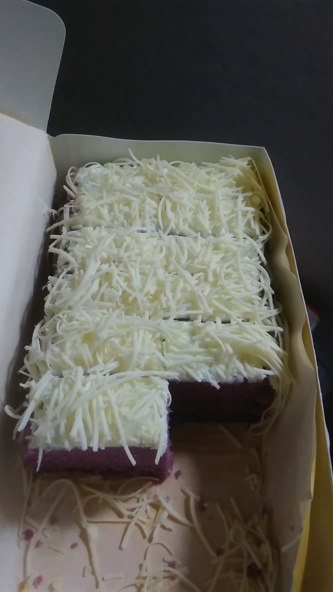 Lapis Talas Bogor terdekat Restoran dan Tempat Makan Kue & Roti