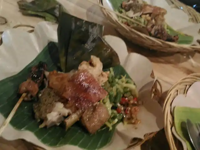 Gambar Makanan Warung Makan khas Bali 'Bu Komang' 11