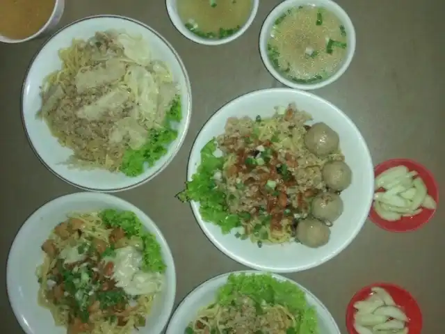 Gambar Makanan Mie Pangsit Gajah Mada 10